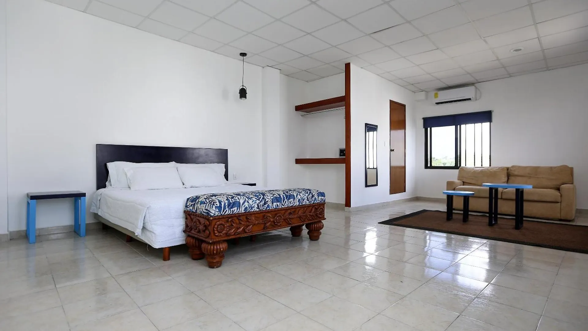 Hotel & Suites Arges - Centro تْشيتومال المكسيك
