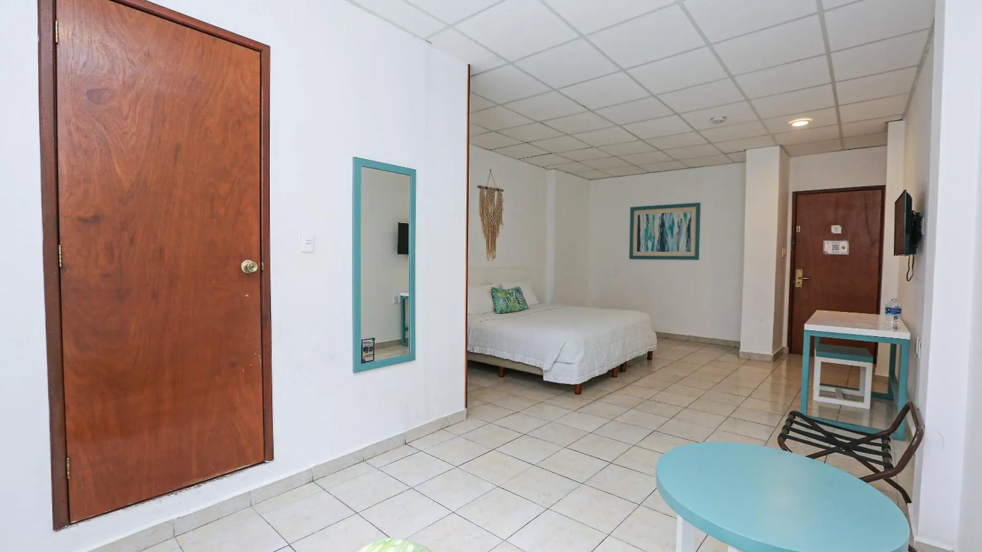 Hotel & Suites Arges - Centro تْشيتومال المكسيك